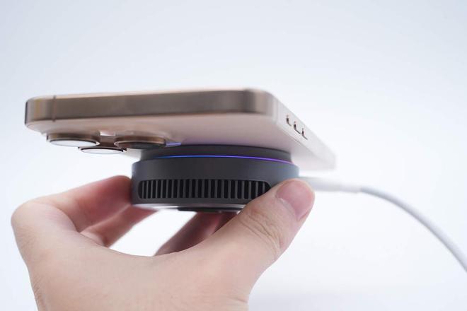 凯博15W Qi2制冷磁吸无线充电器拆解pg电子模拟器试玩制冷散热夏日游戏无忧(图2)