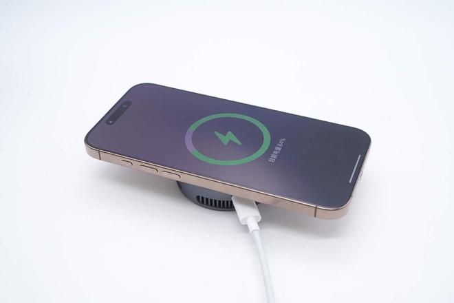 凯博15W Qi2制冷磁吸无线充电器拆解pg电子模拟器试玩制冷散热夏日游戏无忧(图3)